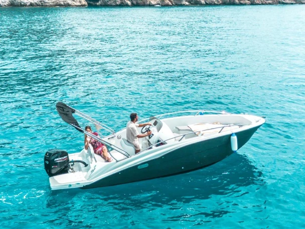 Alquiler de embarcaciones Clear aries enGiardini-Naxos en Samboat