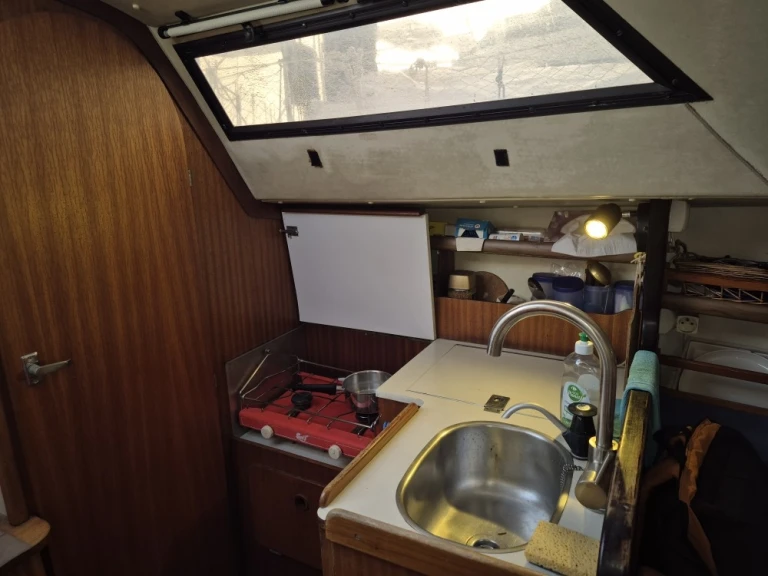 Alquiler Velero Jeanneau con o sin  título de navegación