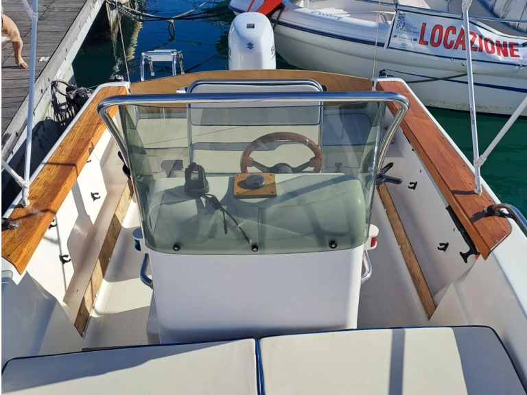 Alquiler de embarcaciones Ranieri Azzura enLa Spezia en Samboat