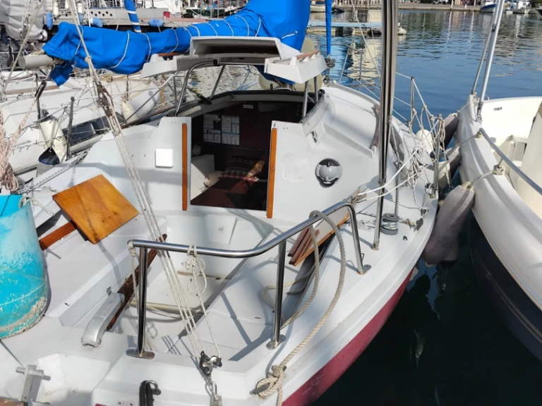 Velero para alquilar Toulon al mejor precio