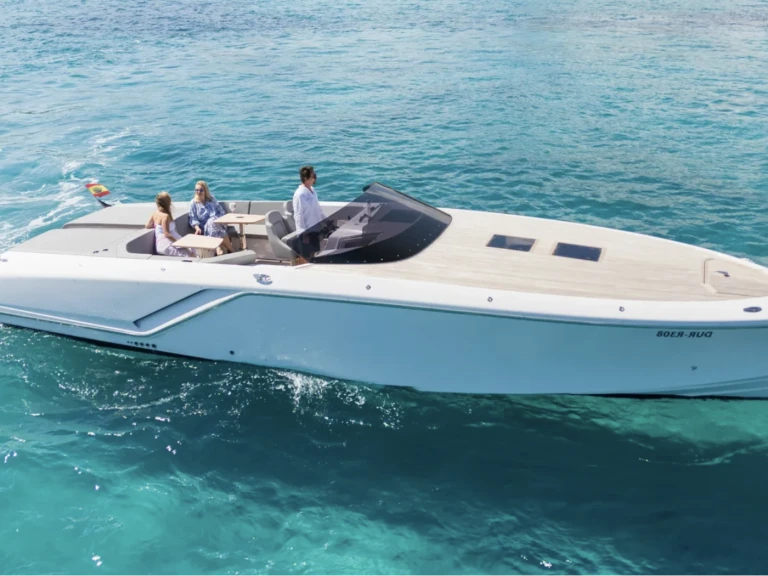 Alquiler de Frausher Ghost en Santa Eulària des Riu