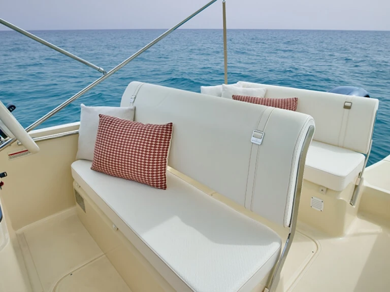 Alquiler Lancha en Fornells - Invictus  200SX