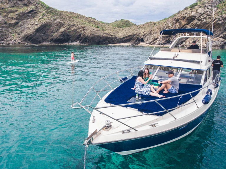 Alquiler Lancha en Cala en Bosch - Fairline Phantom 42