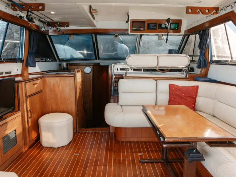 Alquiler de Lancha, con o sin patrón Fairline Cala en Bosch