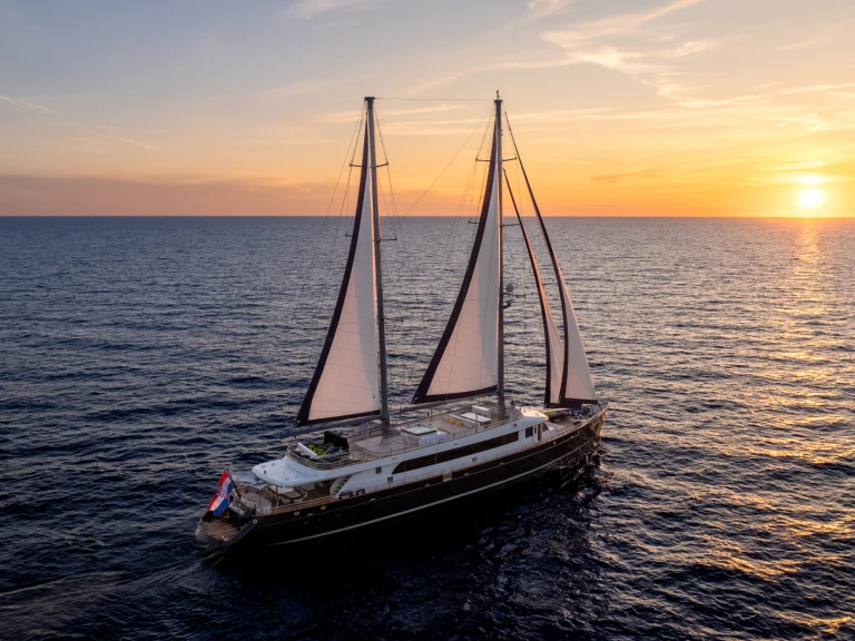 Alquiler Velero  con o sin  título de navegación