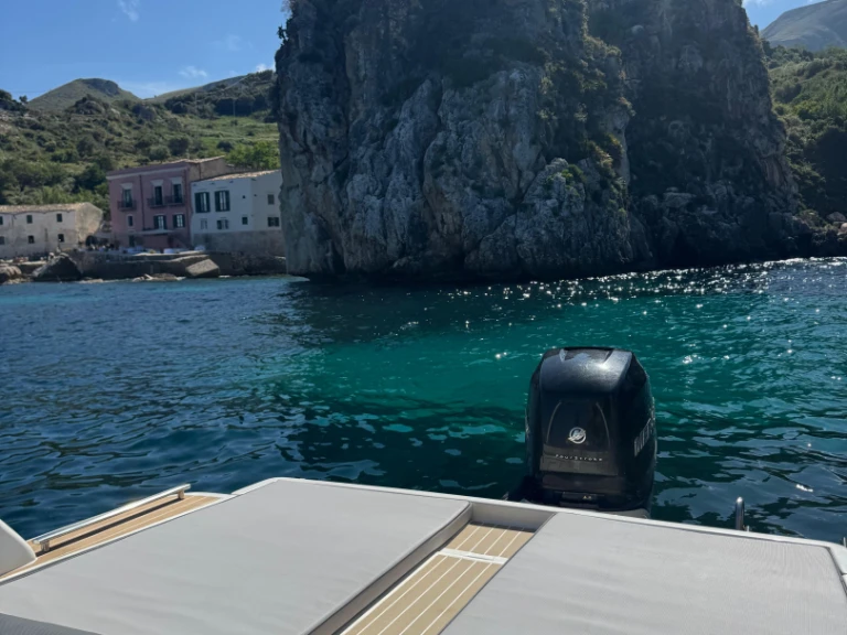 Almar 911s de alquiler a Catania