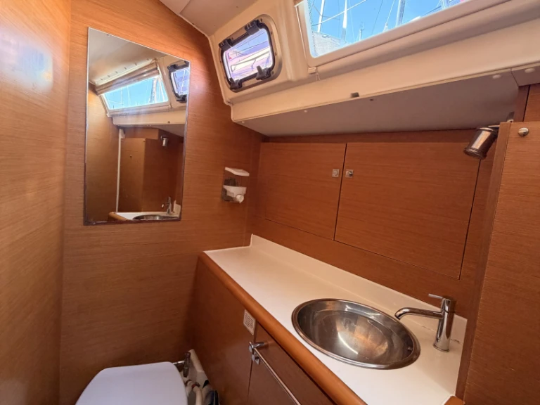 Alquiler de Jeanneau Sun Odyssey 439 Toya en Fethiye