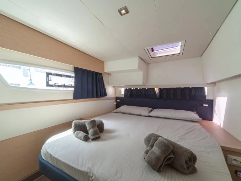 Catamarán para alquilar Capo d'Orlando al mejor precio