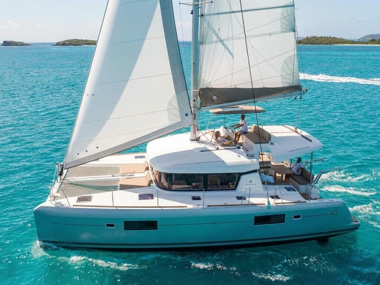 Alquiler de Catamarán, con o sin patrón Lagoon Naxos Port