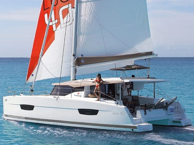 Alquiler de Fountaine Pajot Lucia 40 en Port Grimaud