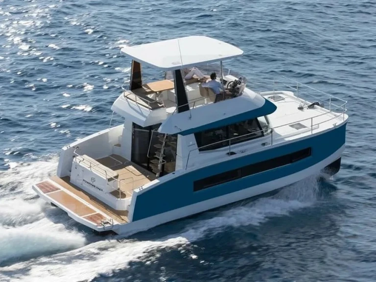Alquiler de Lancha, con o sin patrón Fountaine Pajot Cogolin