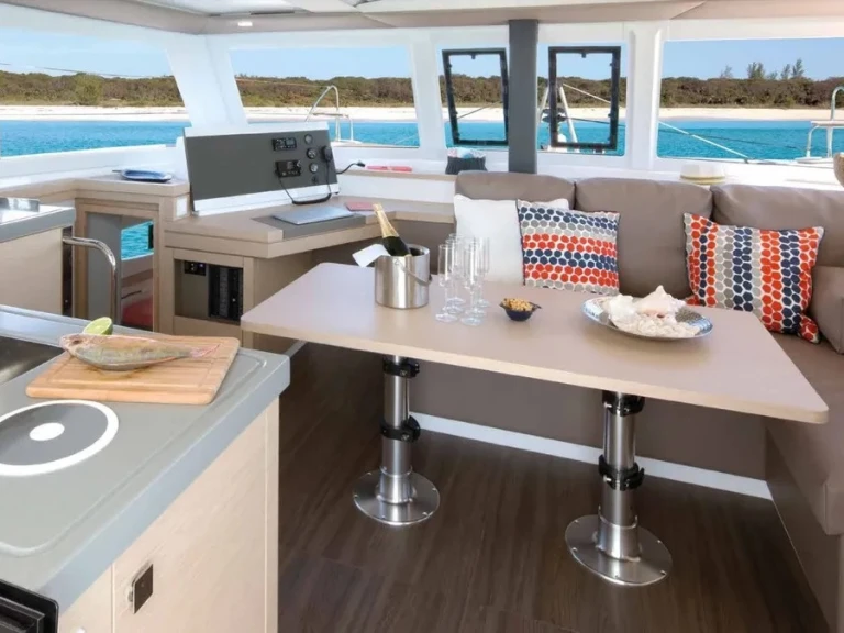 Alquiler Catamarán en Cogolin - Fountaine Pajot Lucia 40 (3cab)
