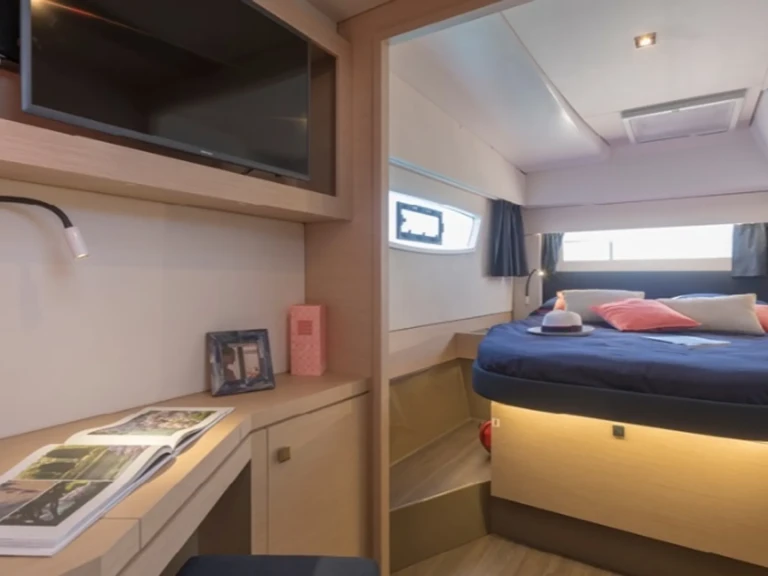Alquiler de Catamarán, con o sin patrón Fountaine Pajot Cogolin