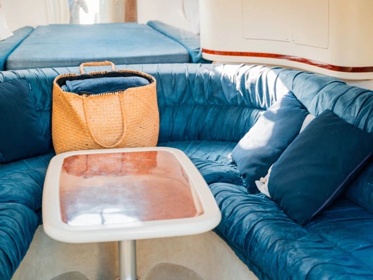 Alquiler de embarcaciones Cranchi Aquamarina 31 enComo (Ciudad) en Samboat