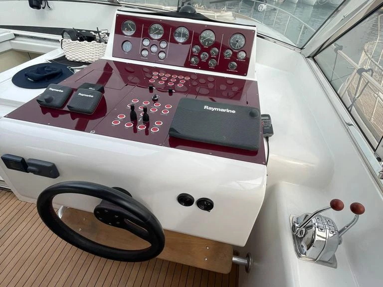 Arno Leopard Leopard 23 Sport de alquiler a Positano