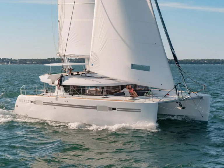 Alquiler Catamarán en Figari - Lagoon Lagoon 450