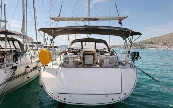 Bavaria Cruiser 50 de alquiler a Punat