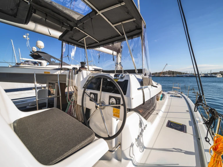 Alquiler de Catamarán, con o sin patrón Lagoon Cos