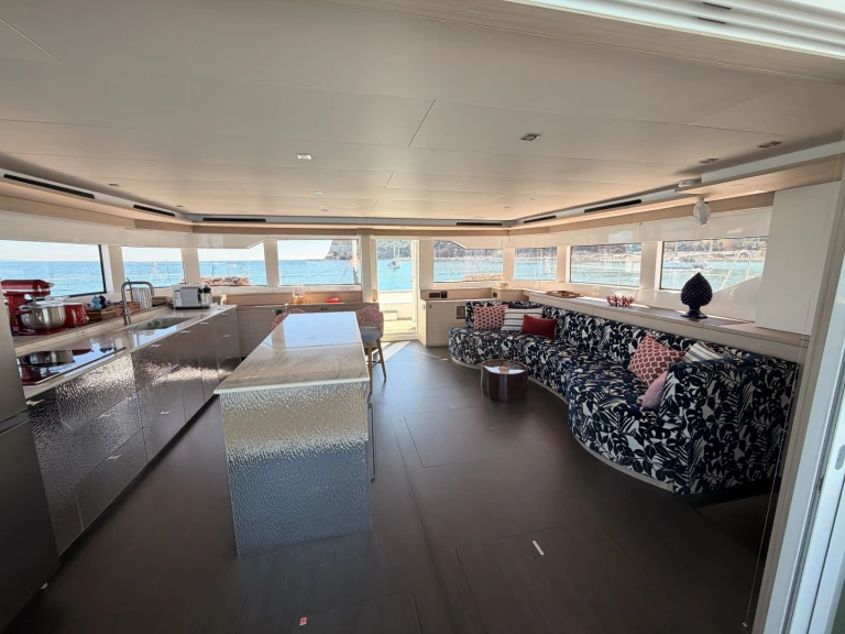 Alquiler Catamarán Lagoon con o sin  título de navegación