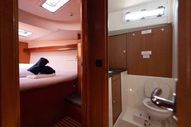 Alquiler de Velero, con o sin patrón Bavaria Livorno