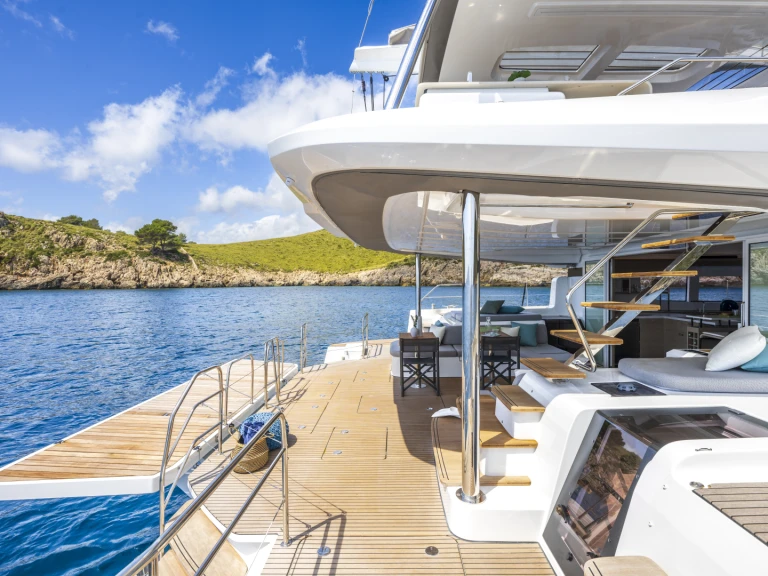 Alquiler de Lagoon Lagoon 60 en Olbia