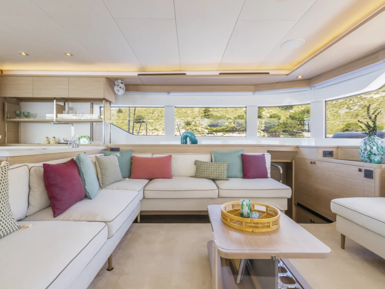 Catamarán para alquilar Capo d'Orlando al mejor precio