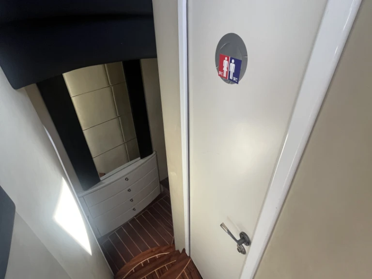 Alquiler de barcos Beşiktaş barato de Absolute 43 Fly