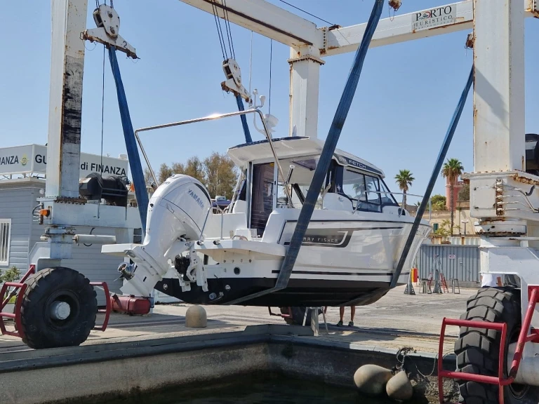 Alquiler de barcos Torre Vado barato de Merry Fisher 695 series2