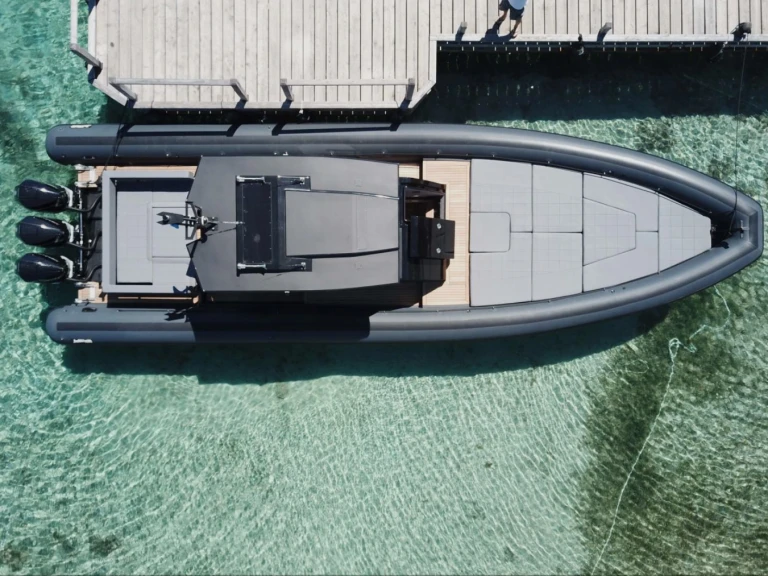 Sea Water Sea Water Phantom 400   de alquiler a Saint-Tropez