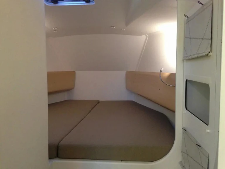 Alquiler de Pogo Structures Pogo 36 en La Rochelle