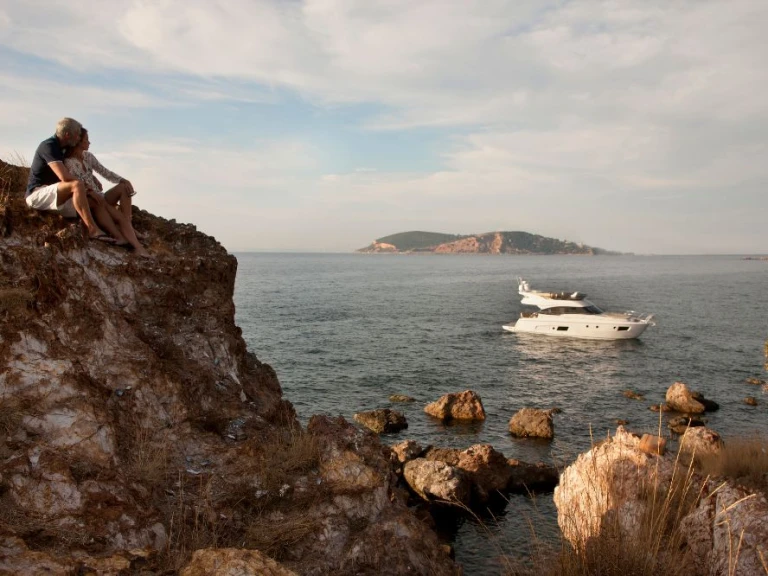 Alquiler de barcos Podstrana barato de Virtess 420 Fly