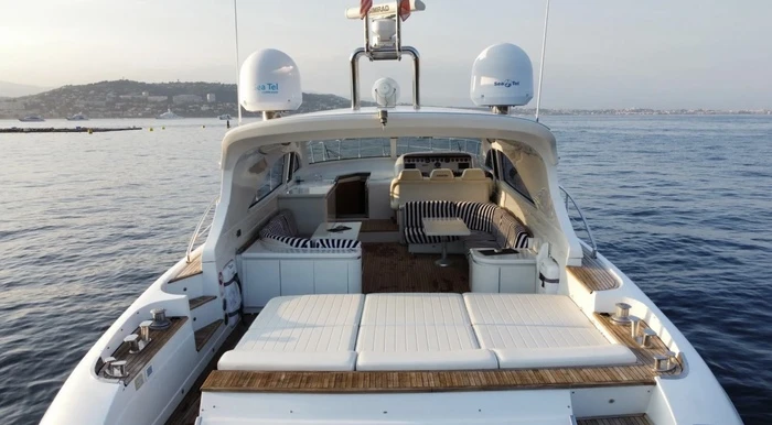 Alquiler Saint-Tropez - Rizzardi 73 en SamBoat