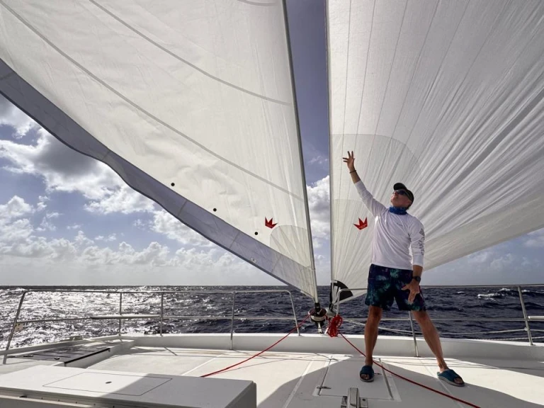 Alquiler de barcos Road Town barato de Bali 5.4