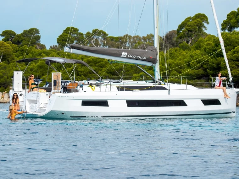 Alquiler Velero Dufour con o sin  título de navegación