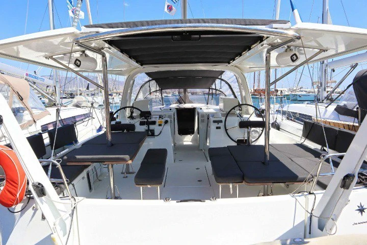 Alquiler Velero en Álimos - Jeanneau Sun Loft 47