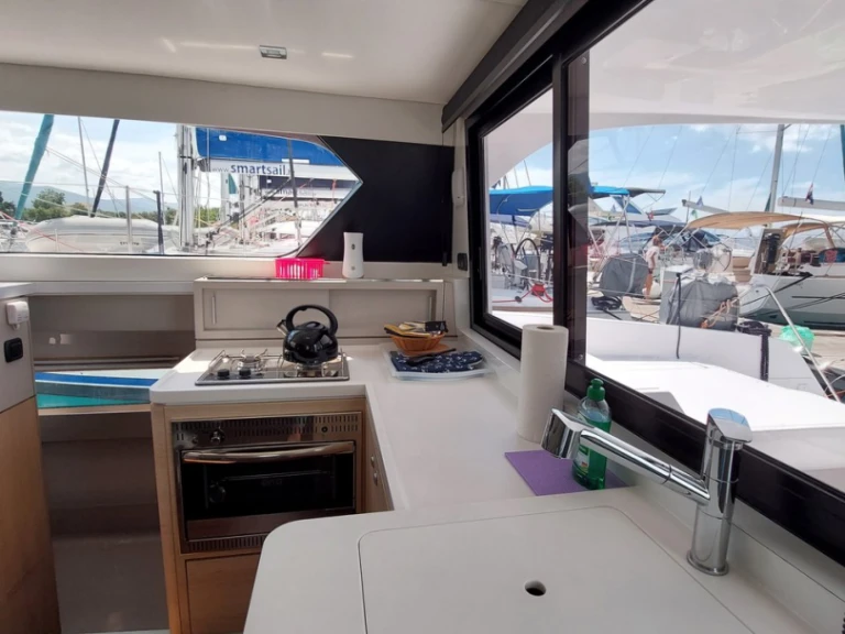 Alquiler de Catamarán, con o sin patrón Aventura Biograd na Moru