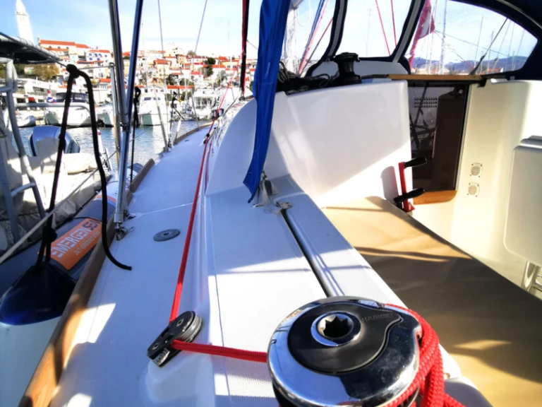 Alquiler Velero en Biograd na Moru - Jeanneau Sun Odyssey 33i