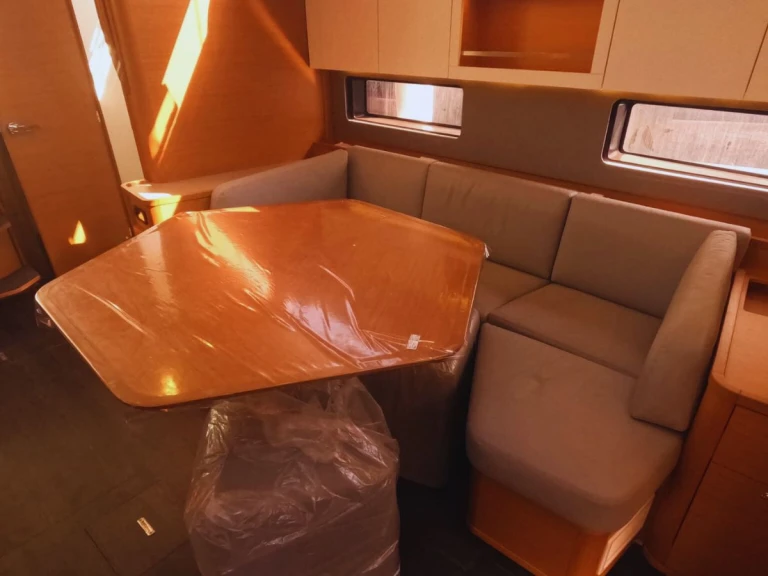 Alquiler Palermo - Dufour Dufour 44 en SamBoat