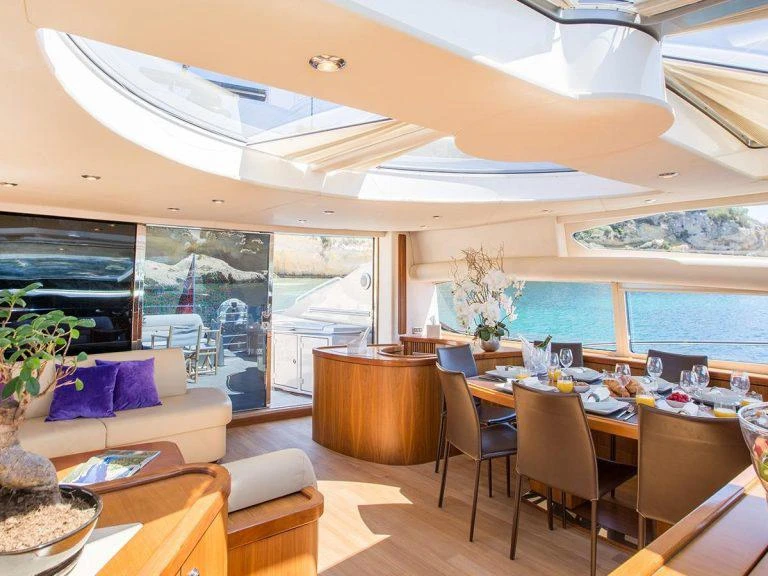 Alquiler de embarcaciones Sunseeker Predator 82 enMahón en Samboat