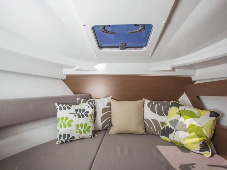 Alquiler de embarcaciones Jeanneau Merry Fisher 795 enTrogir en Samboat