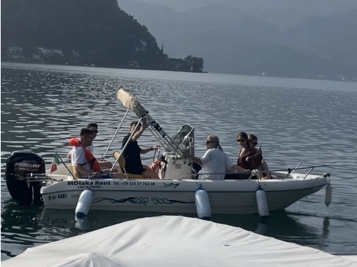 Lancha para alquilar Brusimpiano al mejor precio