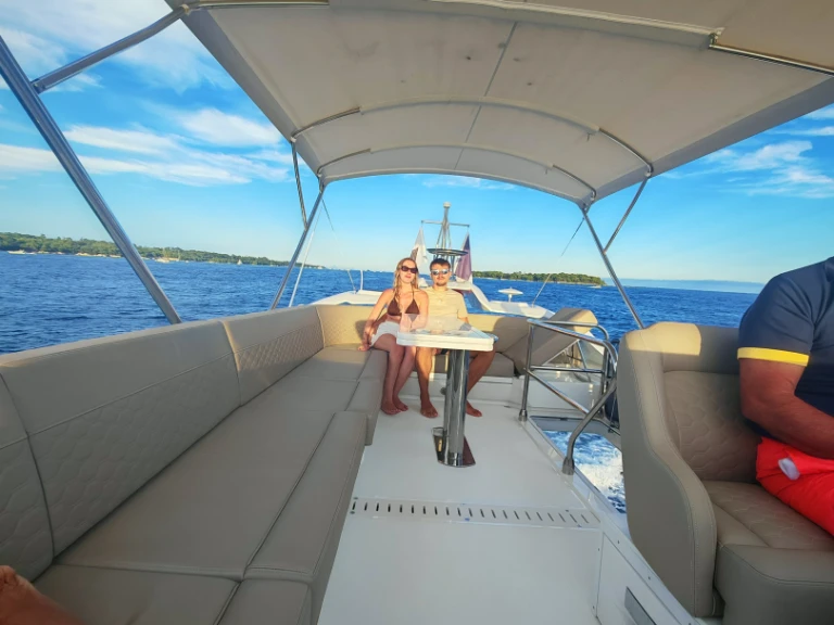 Alquiler de embarcaciones Galeon Galeon 420 Fly enMandelieu-la-Napoule en Samboat