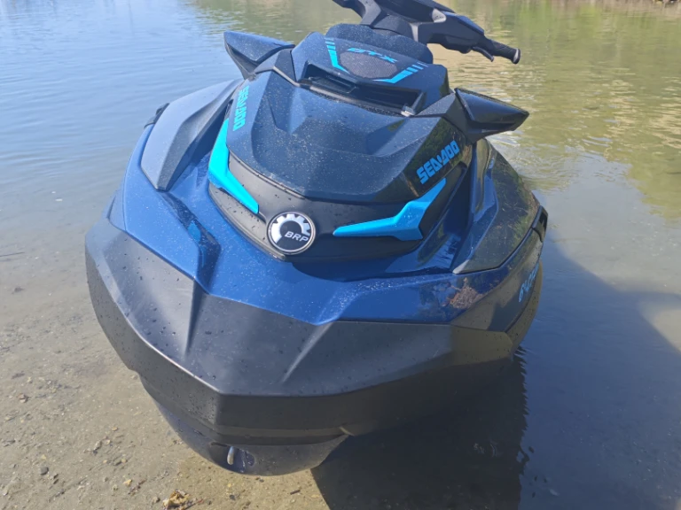 Alquiler de embarcaciones Sea-Doo GTX 170 enMahón en Samboat