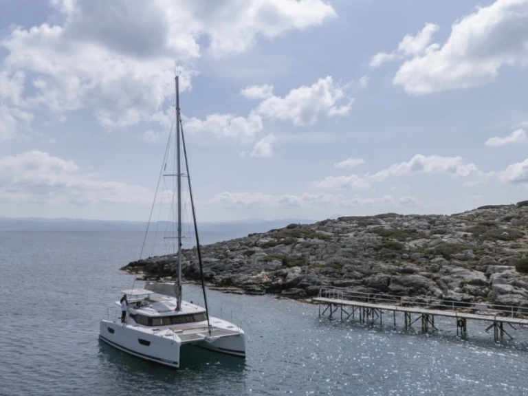 Alquiler Catamarán Fountaine Pajot con o sin  título de navegación