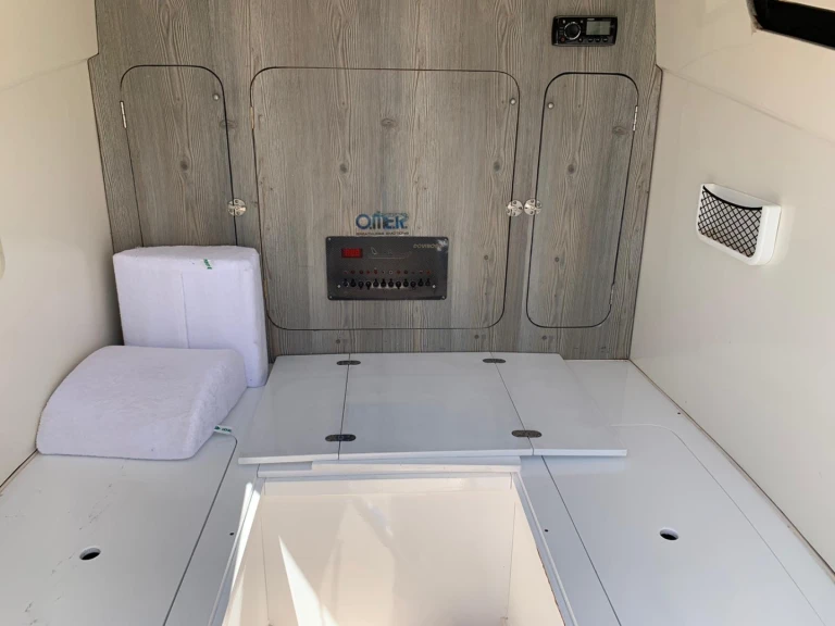 Alquiler de barcos Nápoles barato de One Way 100