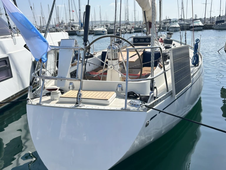 Nautor Swan Swan 44 de alquiler a Cagliari