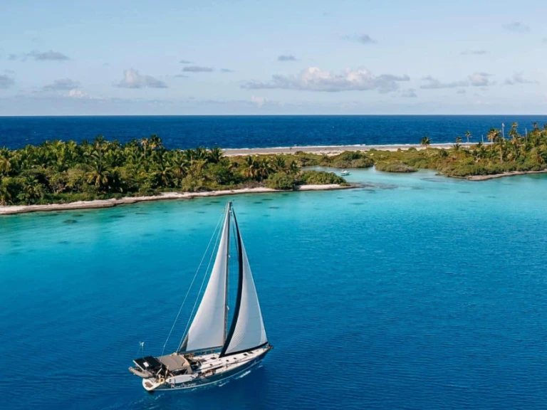 Alquiler de embarcaciones Jeanneau Sun Odyssey 45.2 enPort Denarau Marina en Samboat