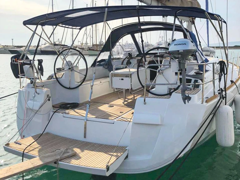 Alquiler de embarcaciones Jeanneau Sun Odyssey 519 enPalero en Samboat