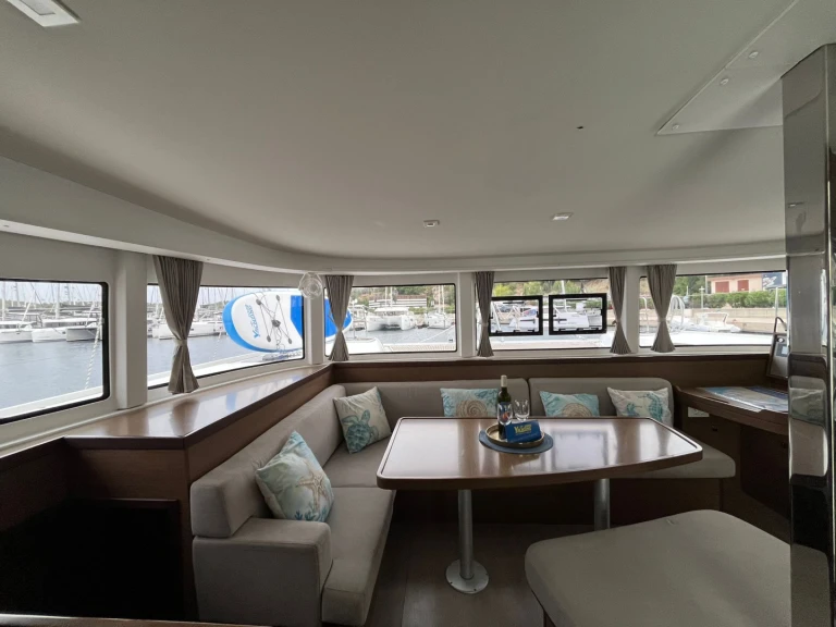 Alquiler de embarcaciones Lagoon Lagoon 42 enŠibenik en Samboat