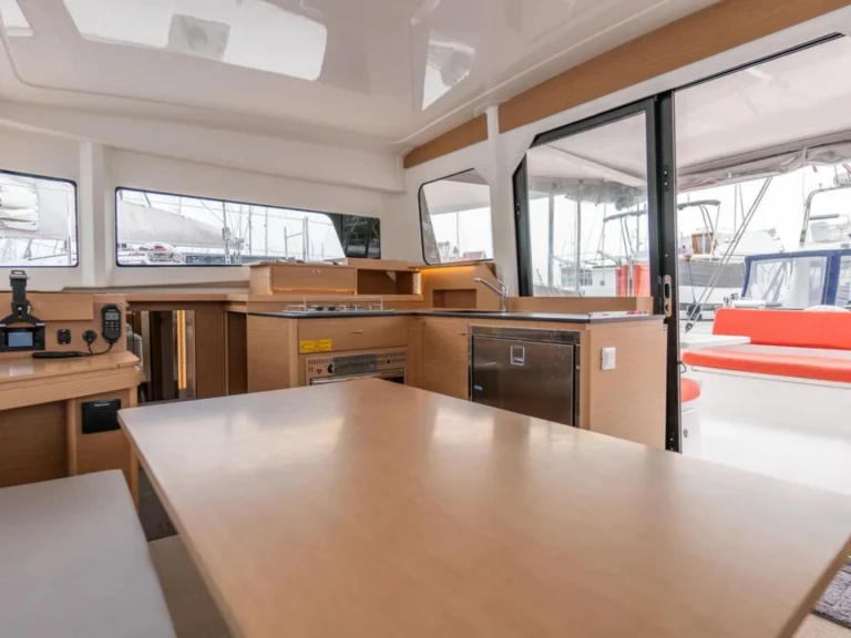 Alquiler de barcos Marsella barato de Excess 11